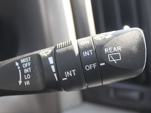Used 2018 Toyota RAV4 Adventure FWD image 33