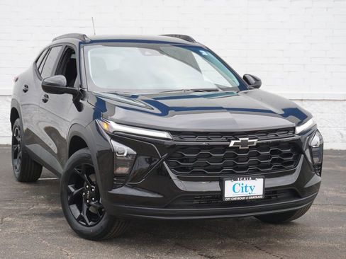 New 2026 Chevrolet Trax LT image 4