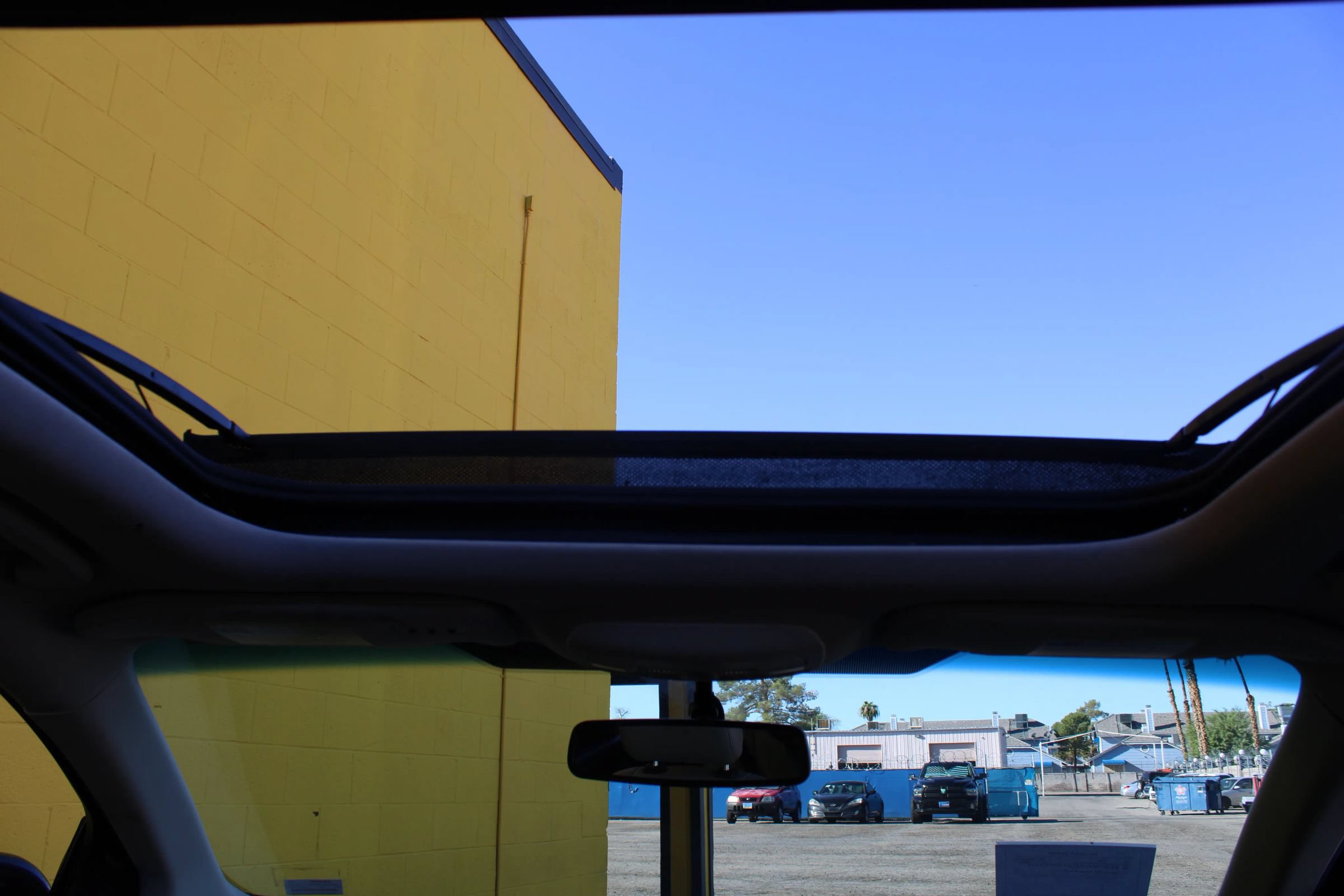 Used 2018 Ford Edge Titanium FWD image 16