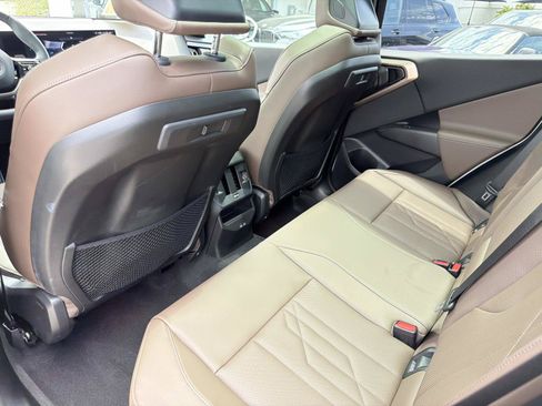 Used 2025 BMW X3 xDrive30i w/ Convenience Package AWD/4WD image 11