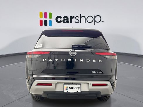 Used 2024 Nissan Pathfinder SL image 4
