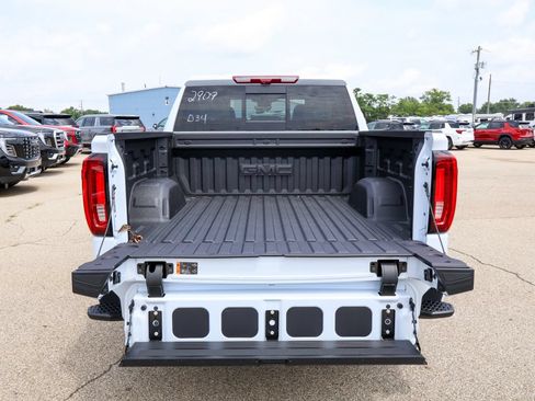 New 2026 GMC Sierra 1500 Denali Ultimate w/ LPO, Black Badging Package AWD/4WD image 5