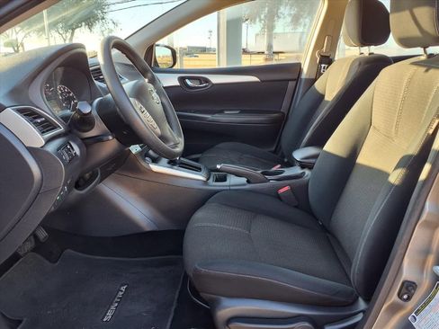 Used 2016 Nissan Sentra S image 4