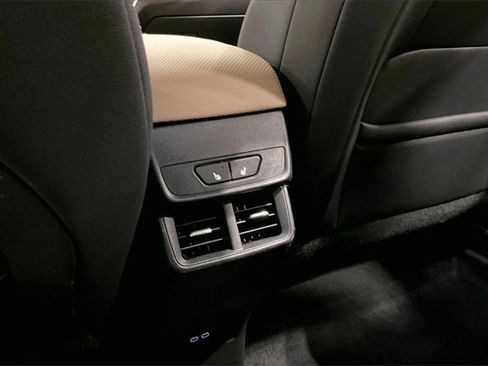 Used 2026 Chevrolet Equinox ACTIV w/ Convenience Package III image 33