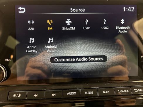 Used 2025 Nissan Pathfinder SL FWD image 64