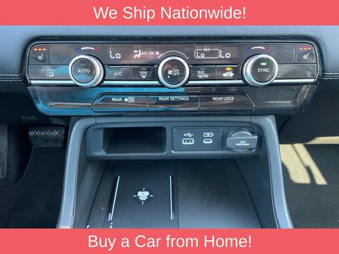 Used 2025 Honda Pilot Touring image 24