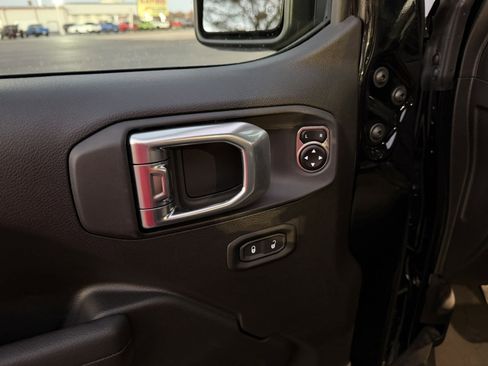 New 2026 Jeep Gladiator Sport AWD/4WD image 13