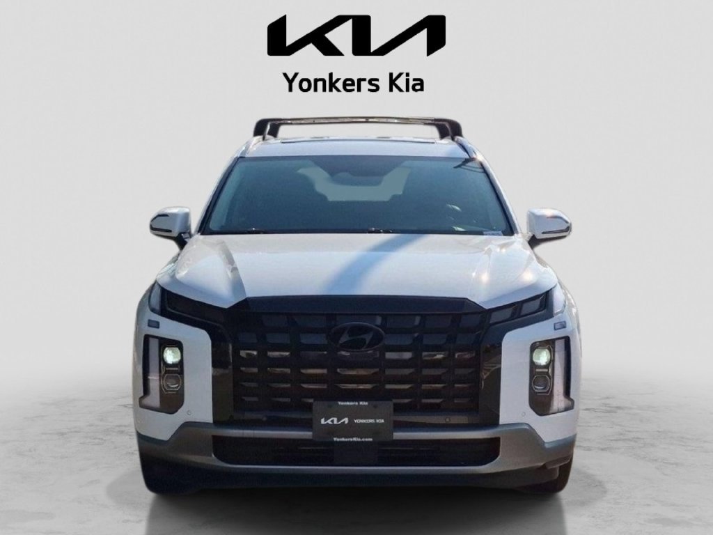Used 2024 Hyundai Palisade Limited AWD/4WD image 2
