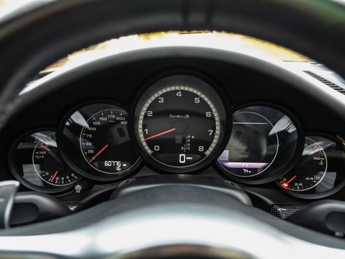 Used 2015 Porsche 911 Turbo S image 15