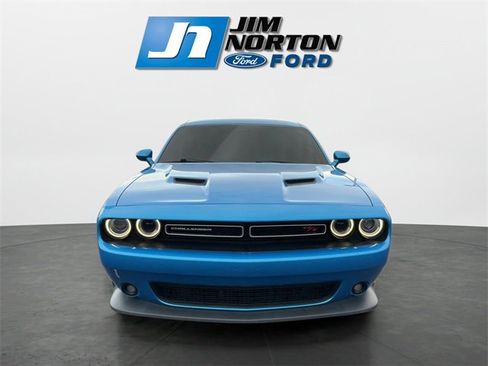 Used 2016 Dodge Challenger R/T Scat Pack w/ Leather Interior Group image 8