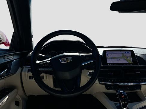 Used 2025 Cadillac CT4 Premium Luxury image 16