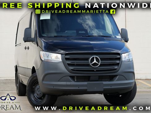 Used 2026 Mercedes-Benz Sprinter 2500 image 2