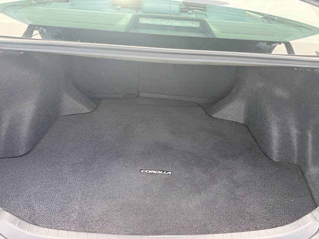 Used 2015 Toyota Corolla LE w/ Body Protection Package #2 FWD image 16