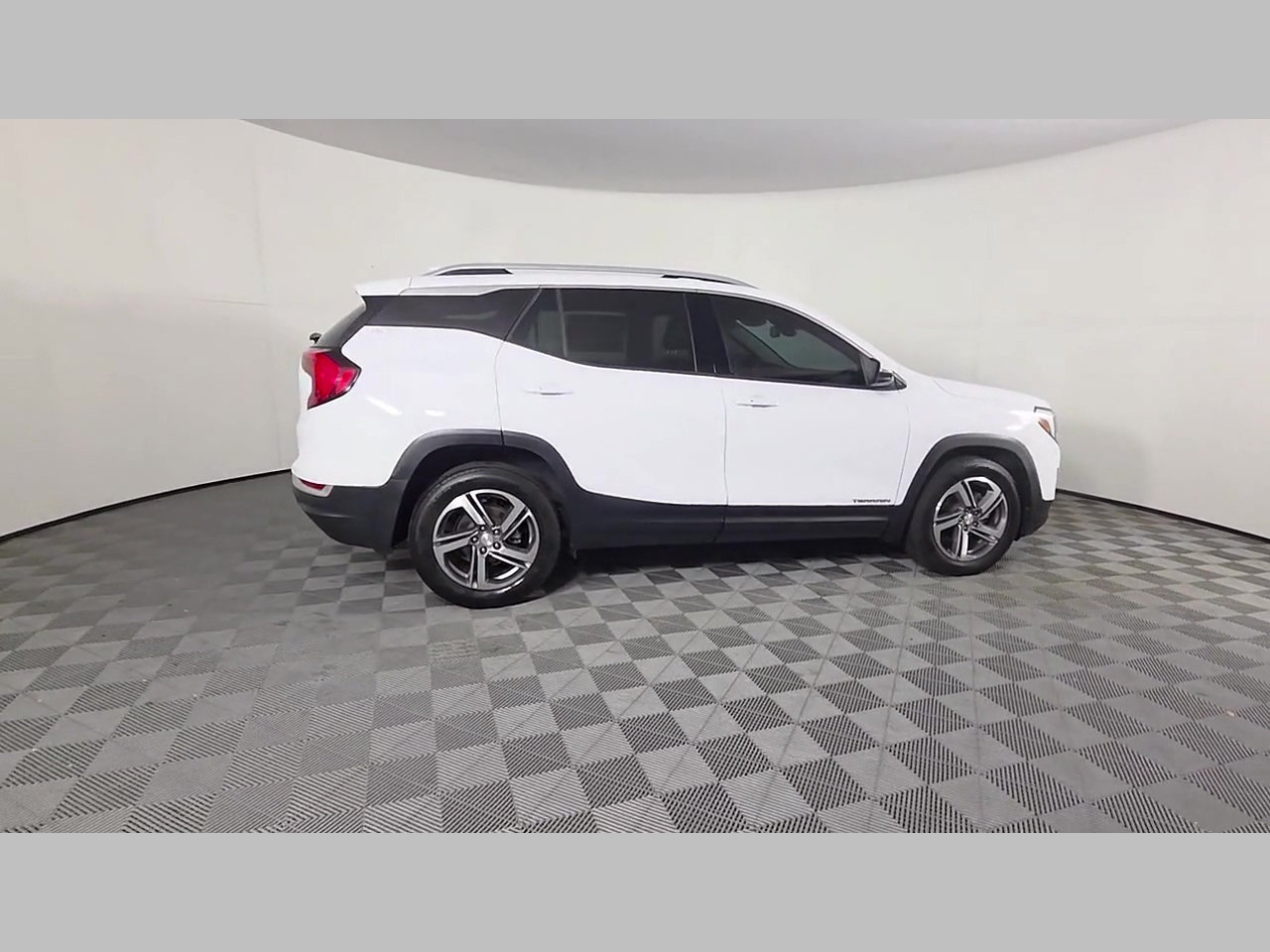 Used 2020 GMC Terrain SLT FWD image 37