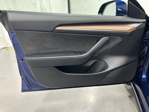 Used 2023 Tesla Model 3 Long Range AWD/4WD image 8