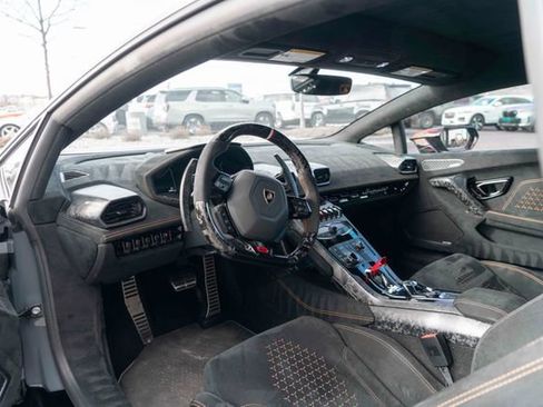 Used 2018 Lamborghini Huracan Performante image 29