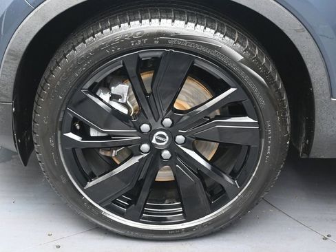 Used 2022 Volvo XC40 P8 Recharge Plus AWD/4WD image 31