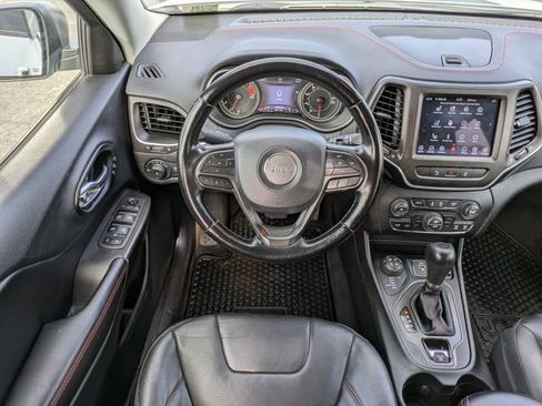 Certified 2021 Jeep Cherokee Trailhawk w/ Premium Leather Package image 12