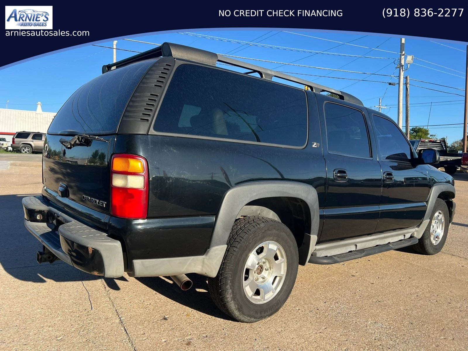 Used 2004 Chevrolet Suburban Z71 w/ Preferred Equipment Group AWD/4WD image 2