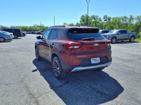 Used 2024 Chevrolet TrailBlazer LT w/ LT Cold Weather Package FWD image 25