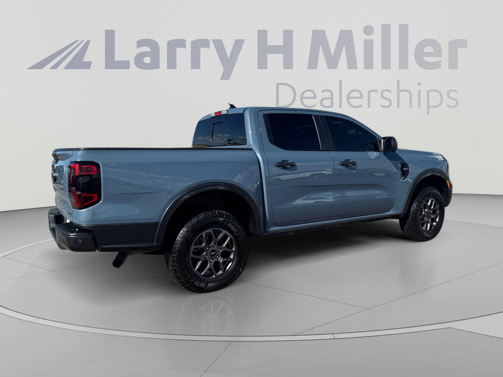 Used 2024 Ford Ranger XLT w/ Technology Package AWD/4WD image 5