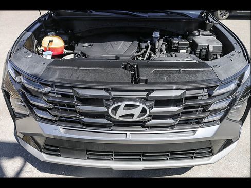Certified 2025 Hyundai Tucson SEL FWD image 31