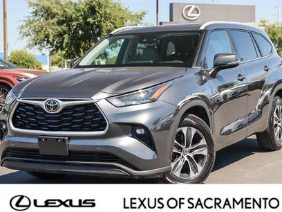 Used 2023 Toyota Highlander XLE