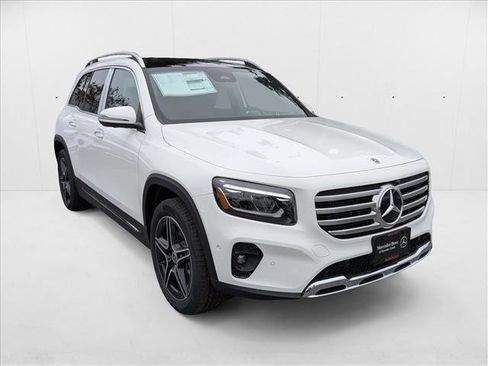 New 2026 Mercedes-Benz GLB 250 4MATIC image 6