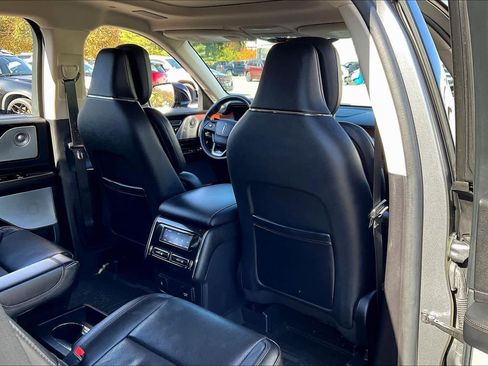 Used 2023 Lincoln Aviator Reserve w/ Equipment Group 201A image 20