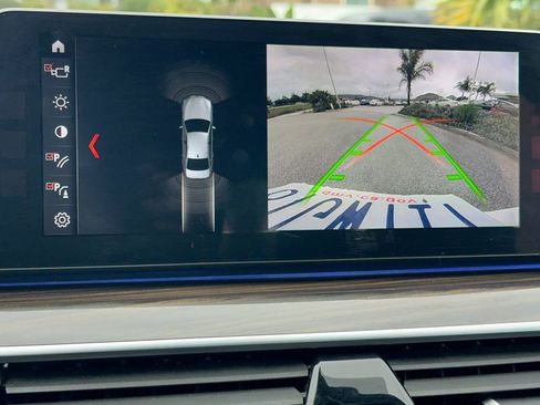 Used 2018 BMW 530i image 21