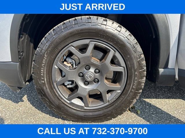 Used 2025 Honda Pilot TrailSport image 20