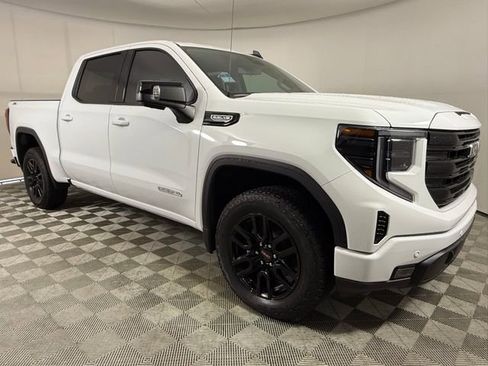 Used 2025 GMC Sierra 1500 Elevation w/ Preferred Package image 8