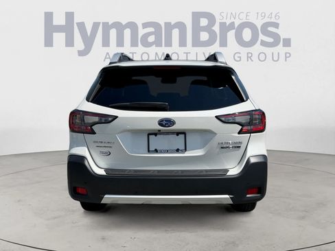 Certified 2025 Subaru Outback Touring XT AWD/4WD image 4