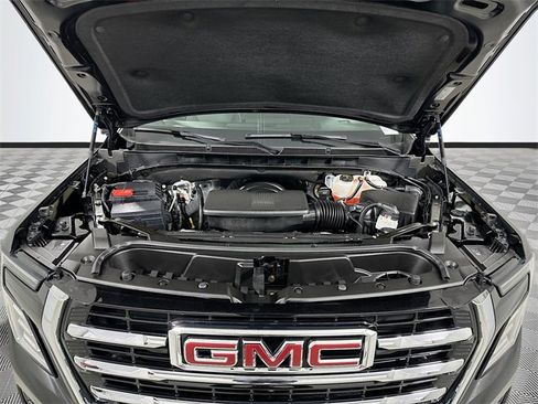 Used 2025 GMC Yukon Elevation image 30