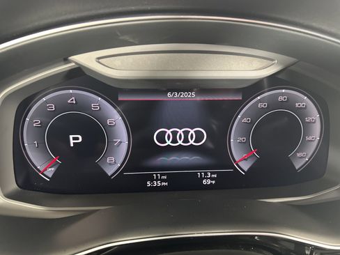 Certified 2025 Audi Q7 2.0T Premium Plus w/ Premium Plus Package image 16