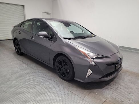 Used 2016 Toyota Prius Two FWD image 13