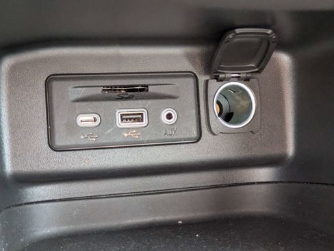 Used 2024 Chevrolet Equinox LT image 22