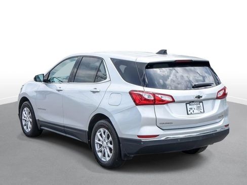 Used 2020 Chevrolet Equinox LT w/ Driver Convenience Package AWD/4WD image 6