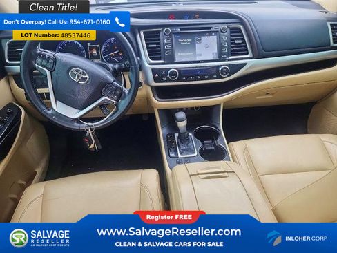 Used 2019 Toyota Highlander XLE FWD image 11