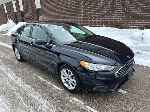 Used 2020 Ford Fusion SE image 27