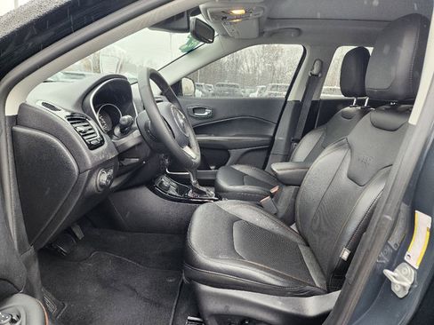 Used 2018 Jeep Compass Limited w/ Navigation Group image 32