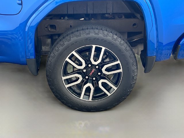 Used 2023 GMC Sierra 1500 AT4 w/ AT4 Premium Package AWD/4WD image 37