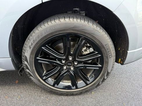 Used 2022 Ford Edge ST-Line image 34