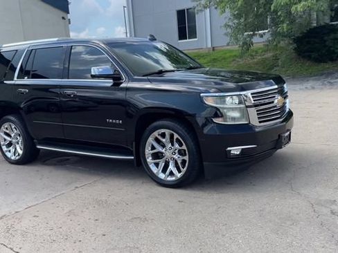 Used 2018 Chevrolet Tahoe Premier AWD/4WD image 2