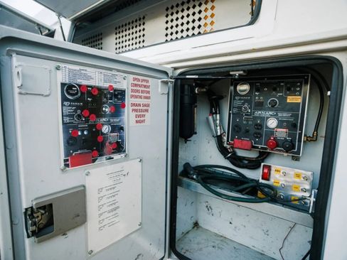 Used 2017 Mercedes-Benz Sprinter 3500 w/ Suspension Package II image 23