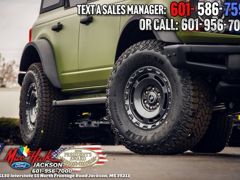 Used 2025 Ford Bronco Big Bend w/ Black Diamond Package AWD/4WD image 2