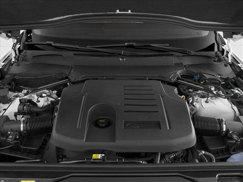 New 2025 Land Rover Discovery S image 8