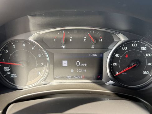 Used 2023 GMC Terrain SLT w/ Infotainment Package II FWD image 33