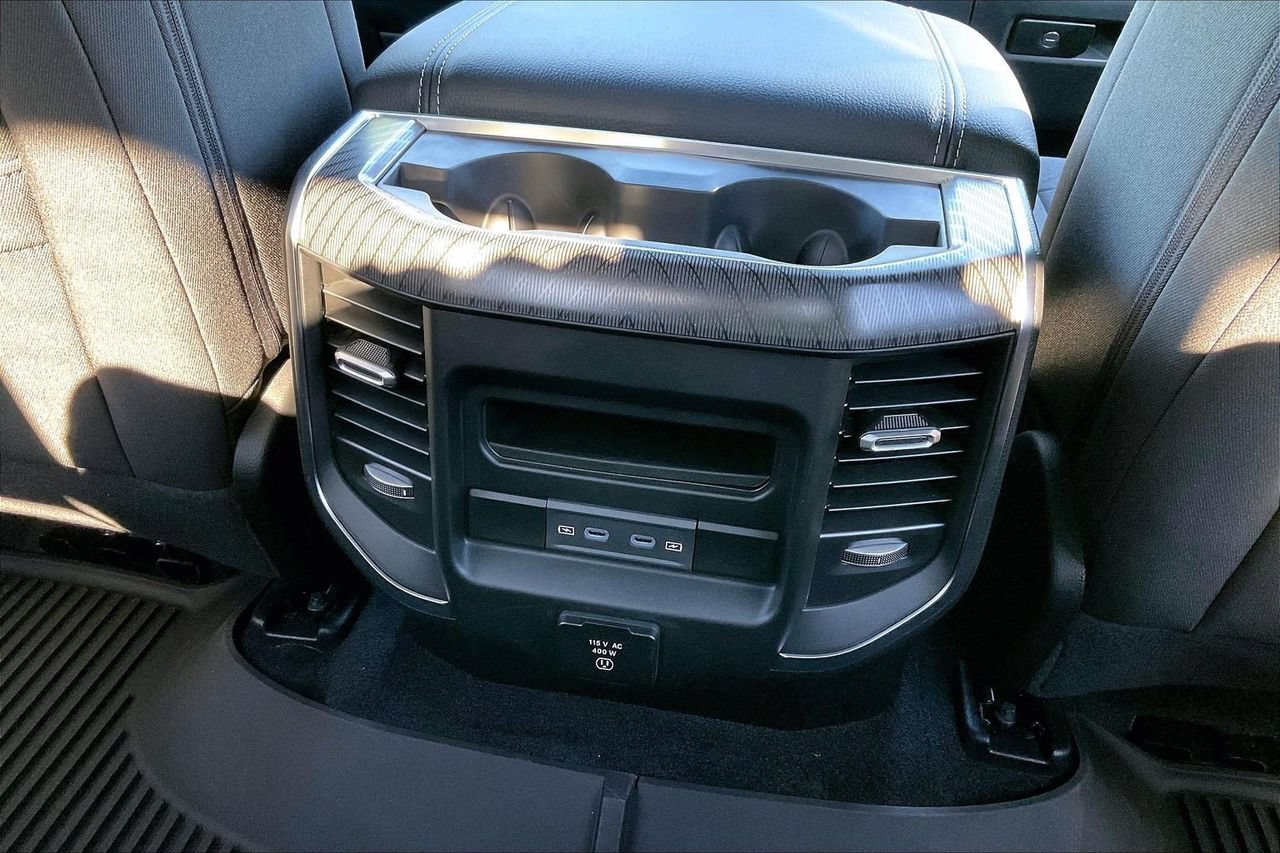 New 2026 RAM 1500 Big Horn AWD/4WD image 14