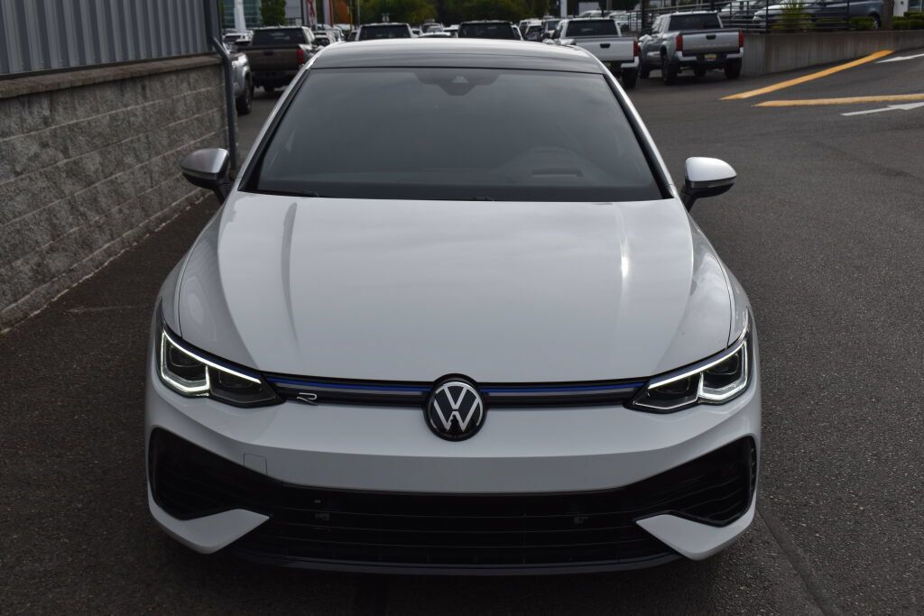 Used 2024 Volkswagen Golf R AWD/4WD image 2